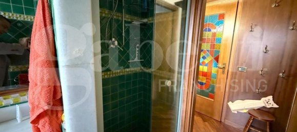 4 rooms Apartment in Prato, Italy No. 117835 32