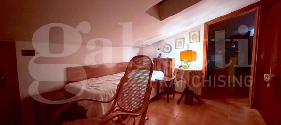 4 rooms Apartment in Prato, Italy No. 117835 39