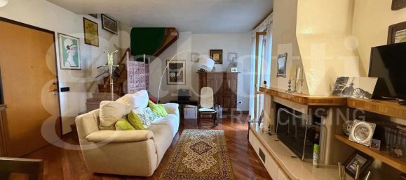 4 rooms Apartment in Prato, Italy No. 117835 19