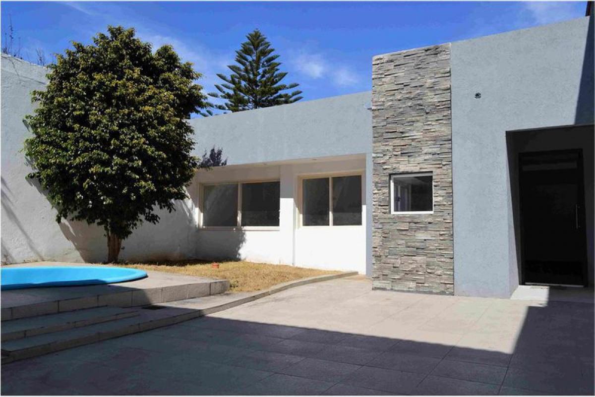 4 bedrooms House in General San Martin, Argentina No. 57122