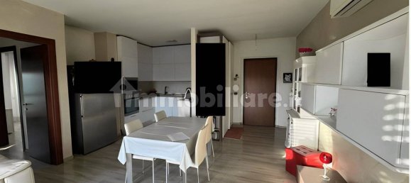 2 Schlafzimmer Wohnung in Cardano al Campo, Italy, Nr. 5463 3