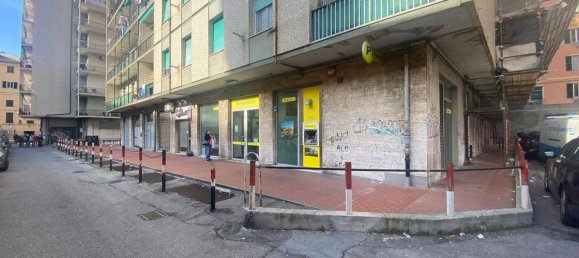 100m² Commercial property in Genoa, Italy No. 344152 2