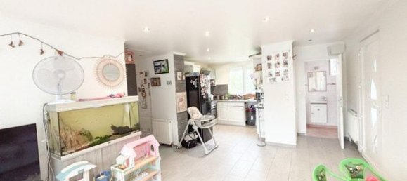 2 غرف نوم منزل في Goussainville, France رقم 305518 3