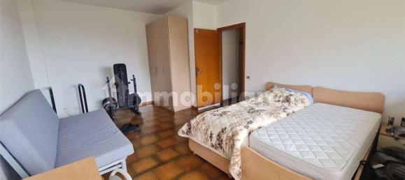 4 chambres Appartement à Urbino, Italy No. 78673 12
