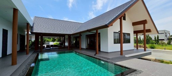 4 chambres house à louer à Pattaya, Chonburi, Eastern Thailand, Thailand № 60194 2