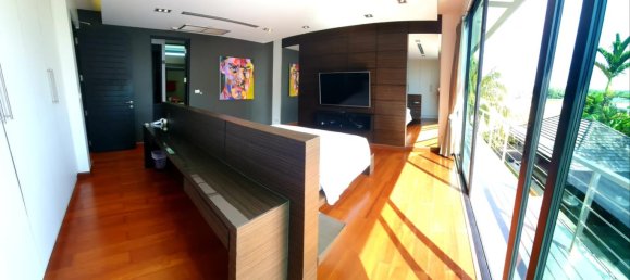 5 bedrooms Villa in Bang Tao, Thailand No. 9311 17