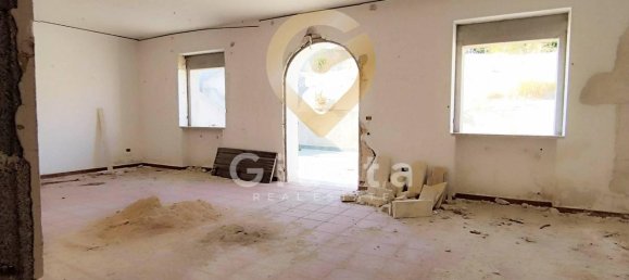 14 rooms House in Brindisi, Italy No. 143661 25