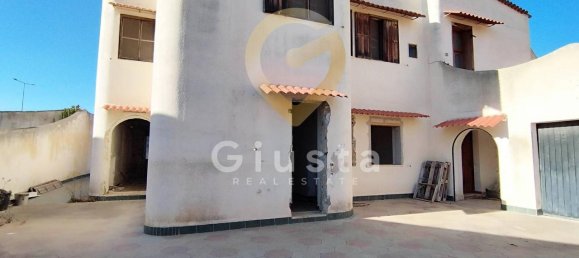 14 rooms House in Brindisi, Italy No. 143661 27