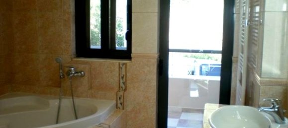 5 bedrooms Commercial property in Saronida, Greece No. 5791 10