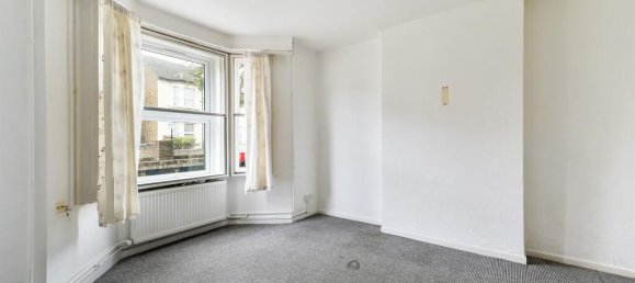 Studio in Hounslow, United Kingdom No. 9871 2