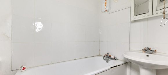 Studio in Hounslow, United Kingdom No. 9871 7