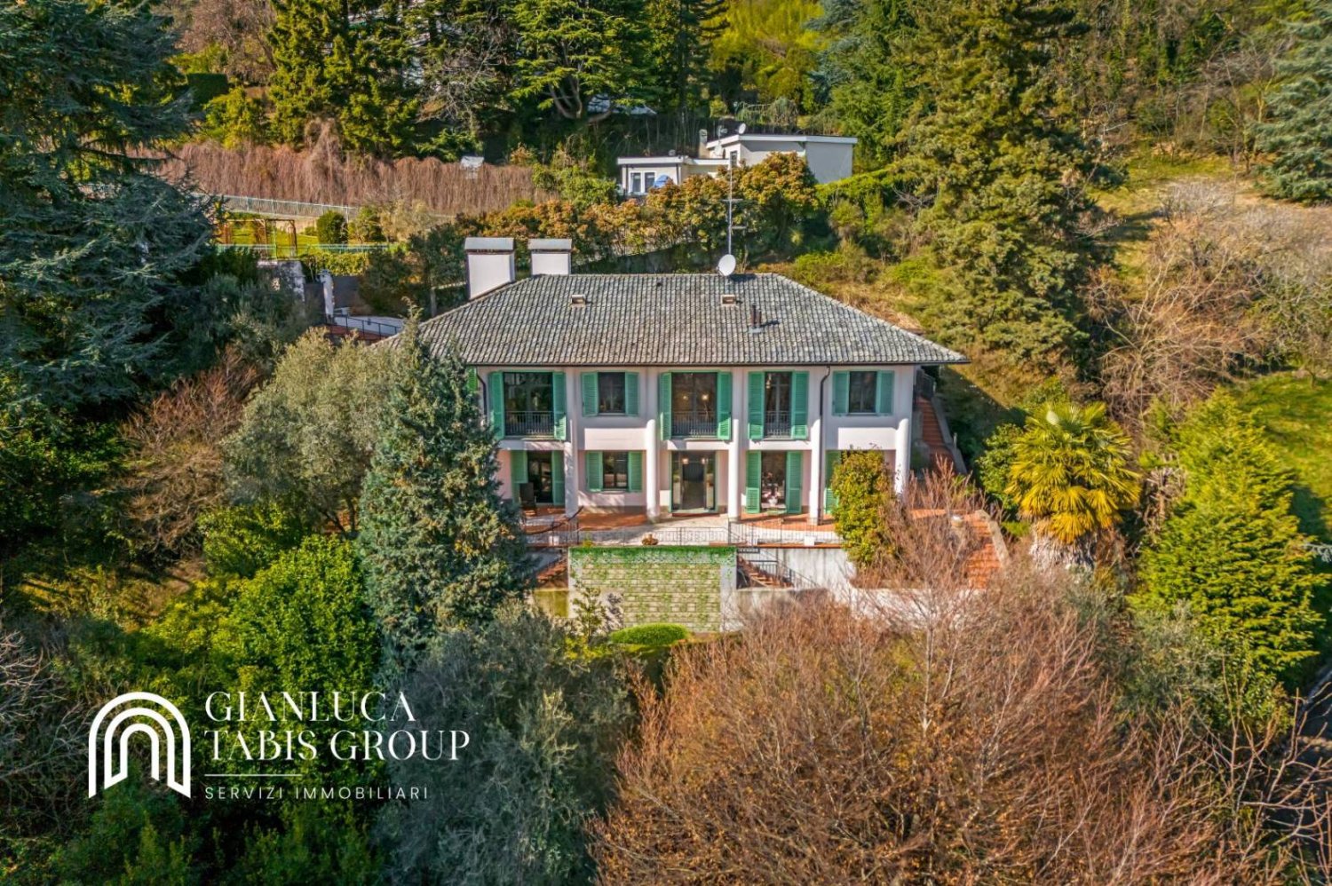 Вилла с 5 спальнями в Пино Торинезе, Италия № 304936