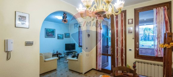 3 bedrooms House in Langhirano, Italy No. 358206 10