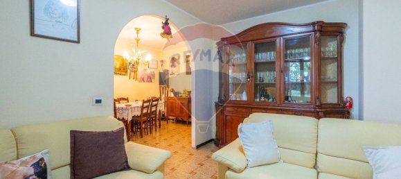 3 bedrooms House in Langhirano, Italy No. 358206 13