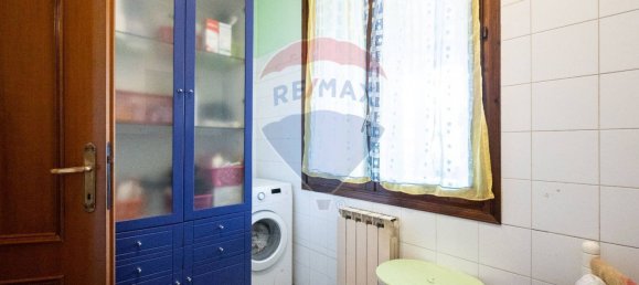 3 bedrooms House in Langhirano, Italy No. 358206 17