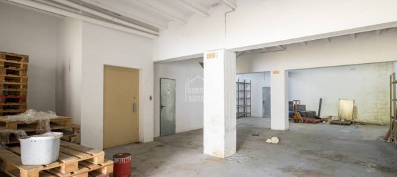 226m² Commercial property in Mahon, Spain No. 10321 8