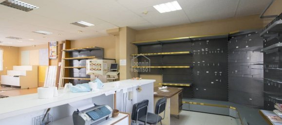 226m² Commercial property in Mahon, Spain No. 10321 4