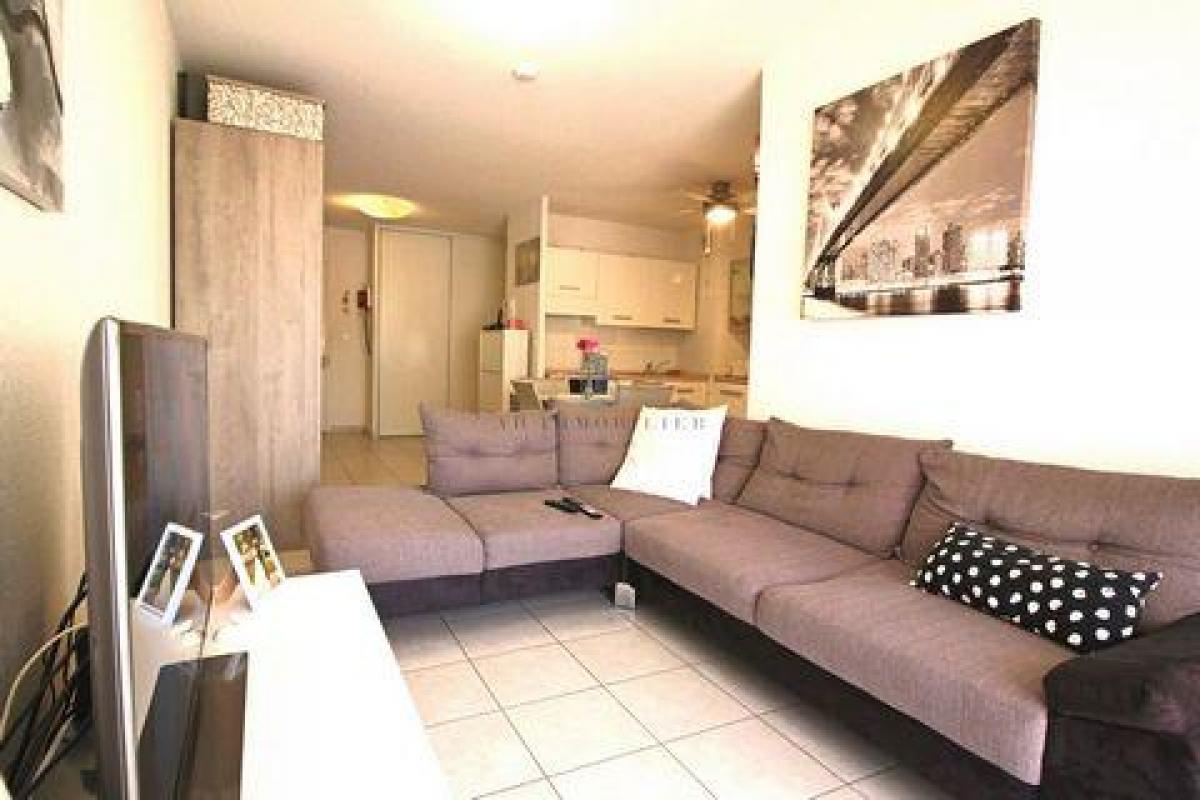 Studio in the Condo in Menton, France No. 15860