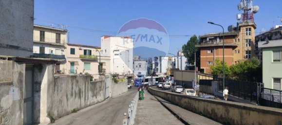 2 bedrooms Apartment in Naples, Italy No. 315582 2