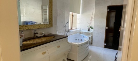 5 Schlafzimmer Wohnung in Nasimi, Azerbaijan, Nr. 1962 90