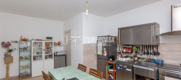 2 bedrooms Apartment in Poirino, Italy No. 372845 5