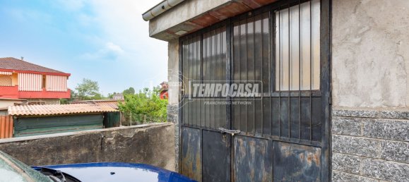 2 bedrooms Apartment in Poirino, Italy No. 372845 3