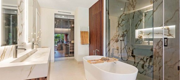 3 bedrooms Apartment in Estepona, Spain No. 132071 18