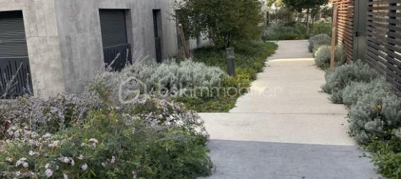 2 bedrooms Apartment in Noisy-le-Sec, France No. 345839 2