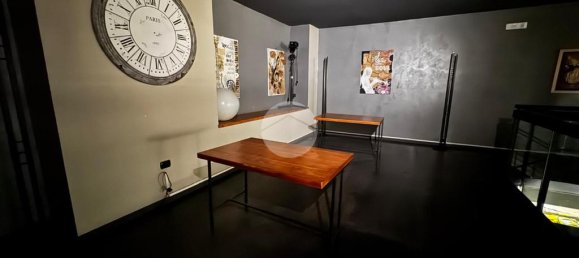 Imóvel comercial de 4 divisões em Grassobbio, Italy N.º 282212 26