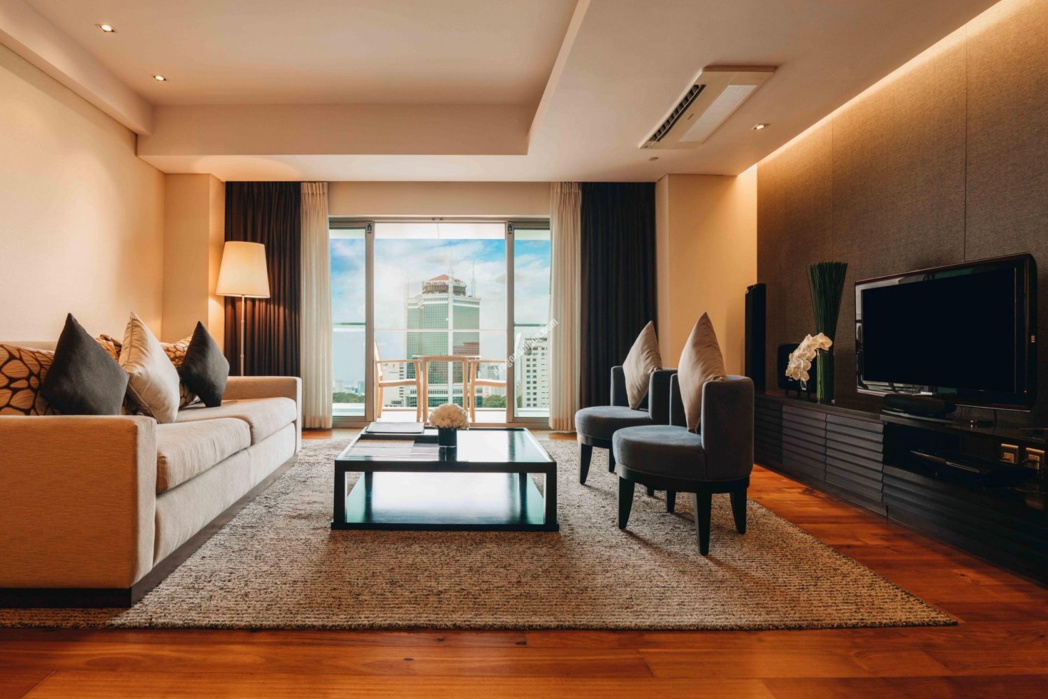 3 bedrooms Apartment in District 1, Vietnam No. 11118