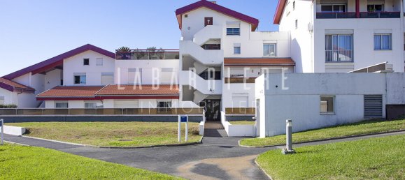 1 bedroom Apartment in Biarritz, France No. 96050 2