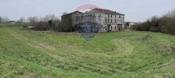 Grundstück in Viadana, Italy 27000m², Nr. 371649 7