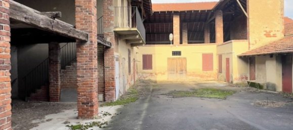 5 rooms House in Bellinzago Novarese, Italy No. 82864 24