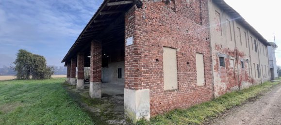 5 rooms House in Bellinzago Novarese, Italy No. 82864 13