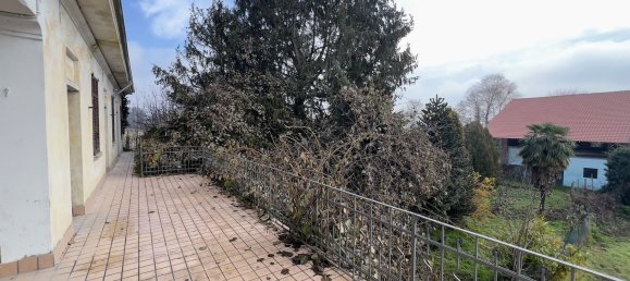 5 rooms House in Bellinzago Novarese, Italy No. 82864 40