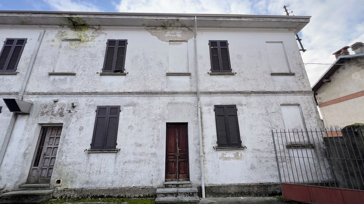 5 rooms House in Bellinzago Novarese, Italy No. 82864