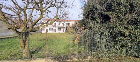 5 rooms House in Bellinzago Novarese, Italy No. 82864 16