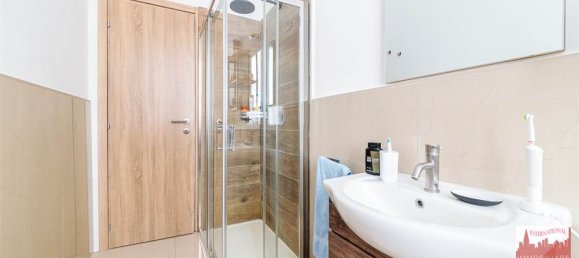 1 chambre Propriété commerciale à Varese, Italy No. 374171 26