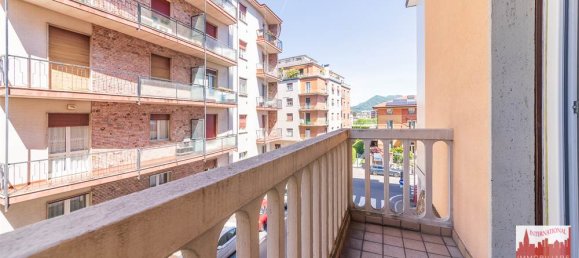 1 chambre Propriété commerciale à Varese, Italy No. 374171 14