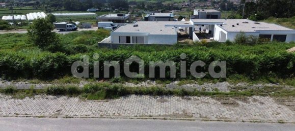 452m² Land in Vila Nova de Famalicao, Portugal No. 36325 2