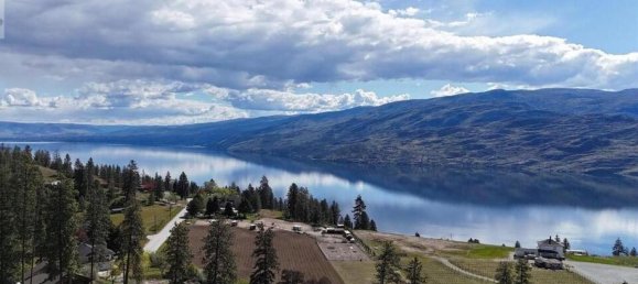  Land in British Columbia, Canada No. 1456 2