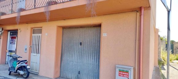 5 rooms Apartment in Mogoro, Italy No. 24882 3