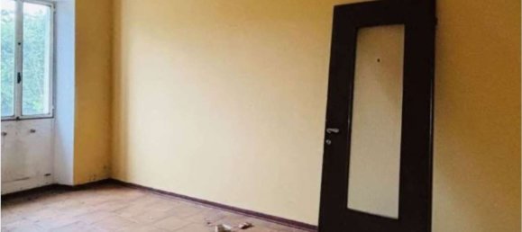 4 bedrooms Apartment in Golasecca, Italy No. 363480 9