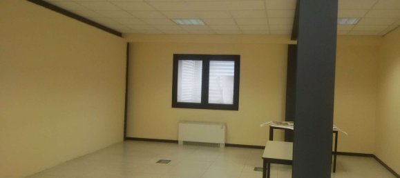 8 rooms Commercial property in Turin, Italy No. 108679 9