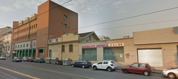 8 rooms Commercial property in Turin, Italy No. 108679 3