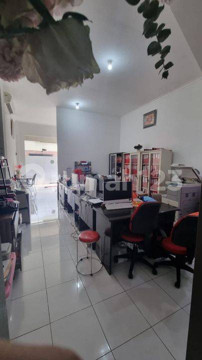 100m² Shop in Tangerang, Indonesia No. 1407