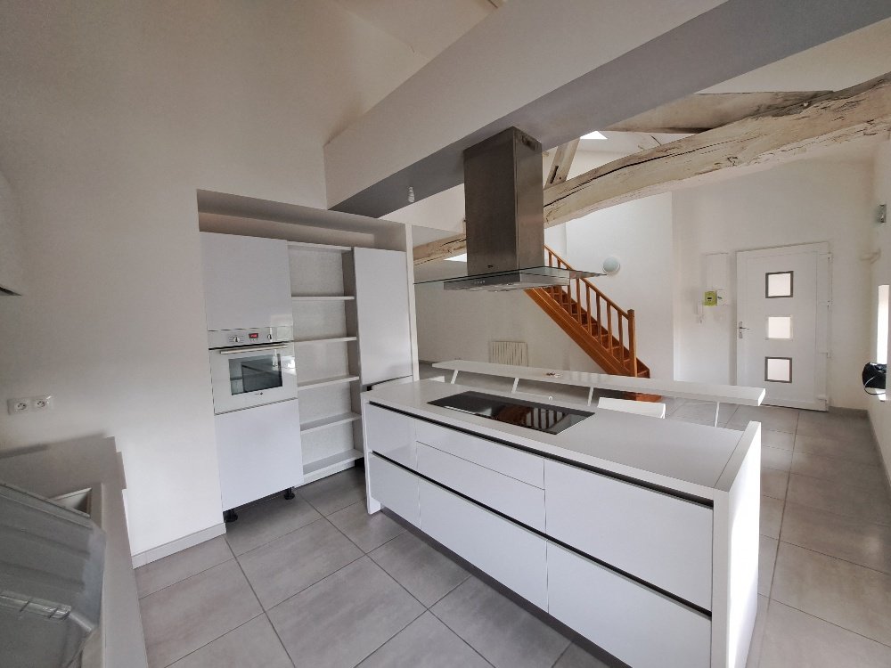 3 bedrooms Duplex in Toul, France No. 96947