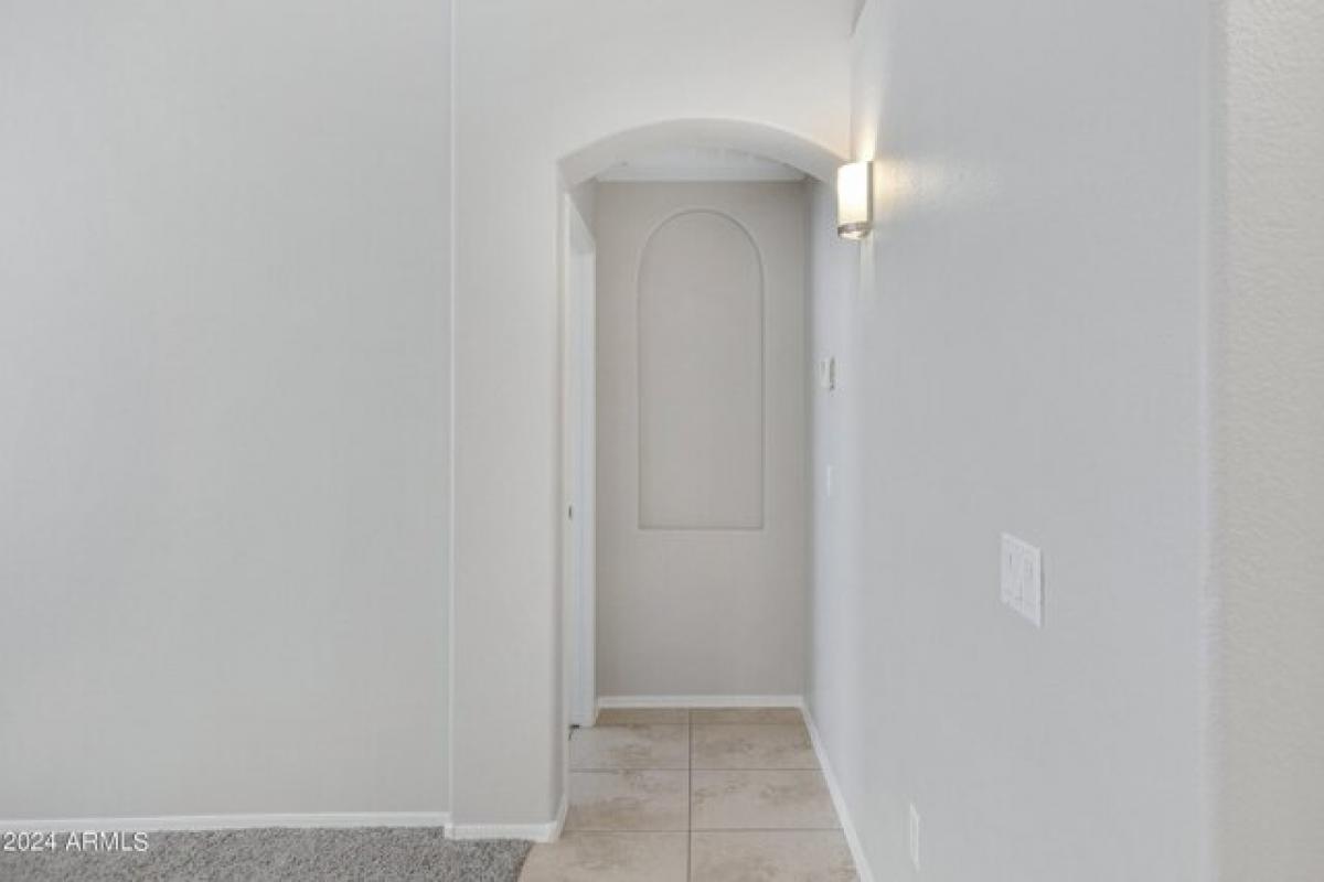 Дом с 4 спальнями в Аризона Сити, США № 401076