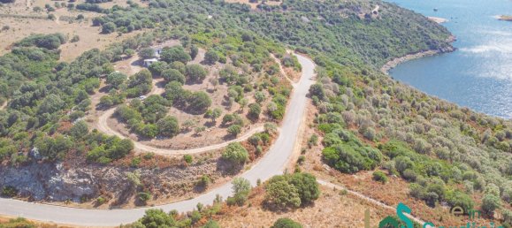 Дом с 4 спальнями в Лурас, Италия № 340771 3