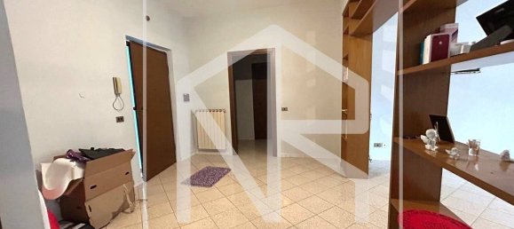 2 bedrooms Apartment in Rome, Italy No. 196331 3